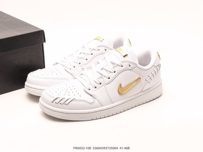 Jordan 1 Low Method of Make Sail Metallic Gold