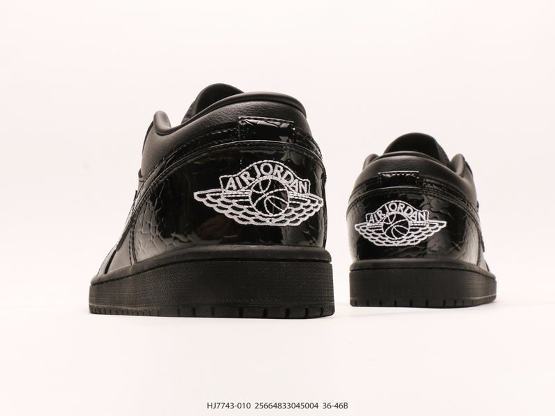 حذاء جوردان 1 منخفض أسود من جلد التمساح