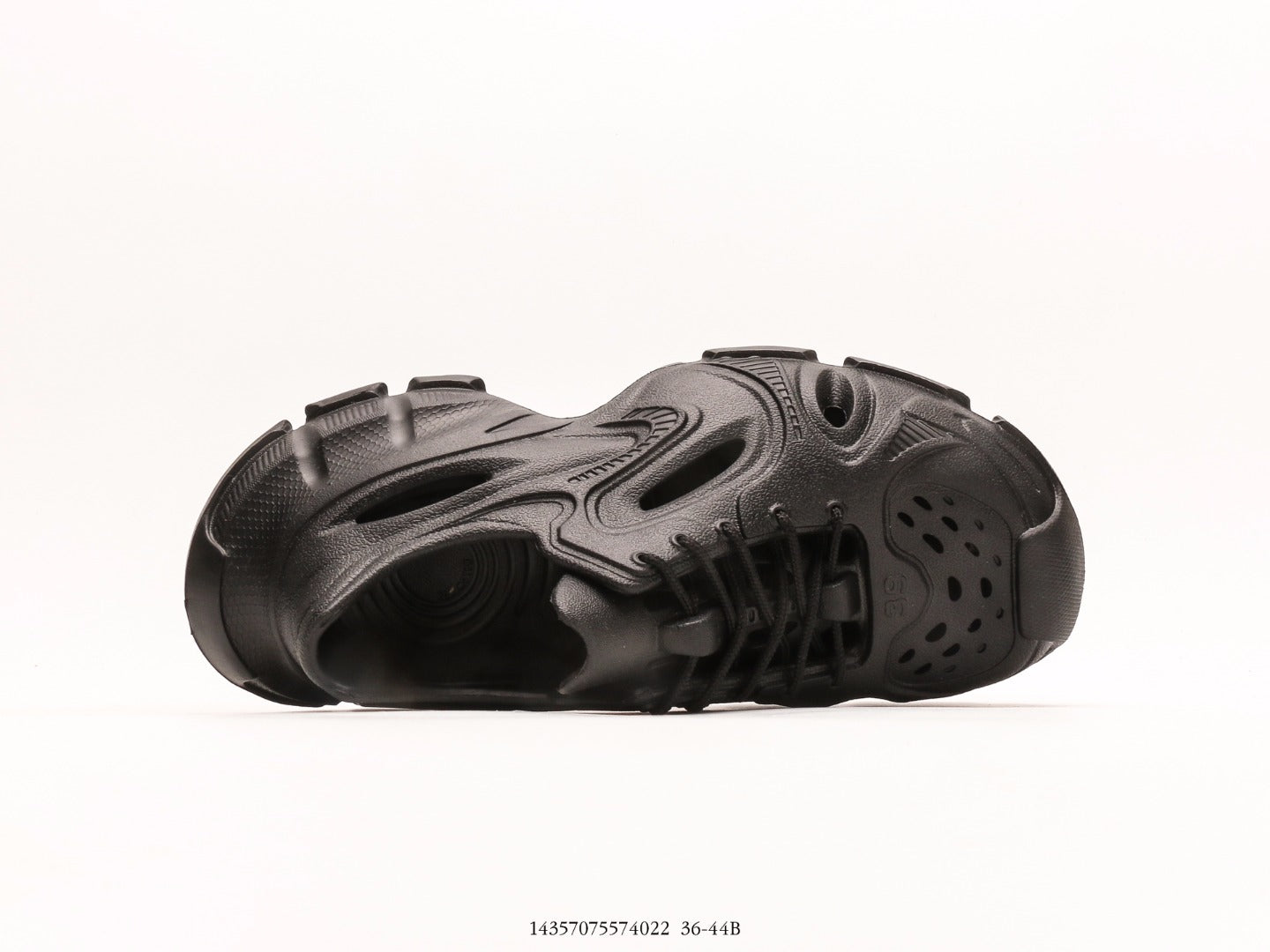 حذاء Balenciaga HD برباط أسود