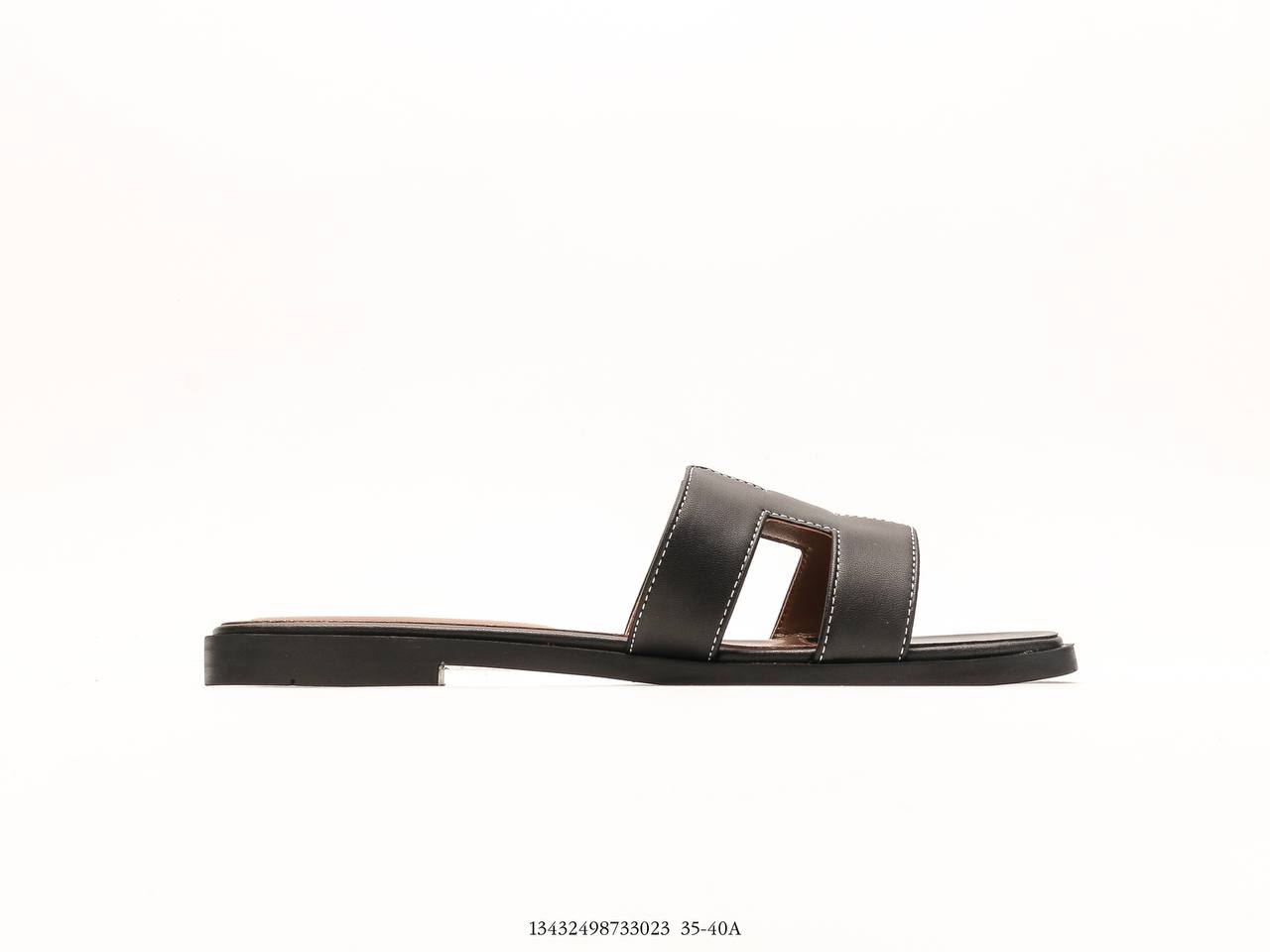 Hermès Chypre Sandal Black