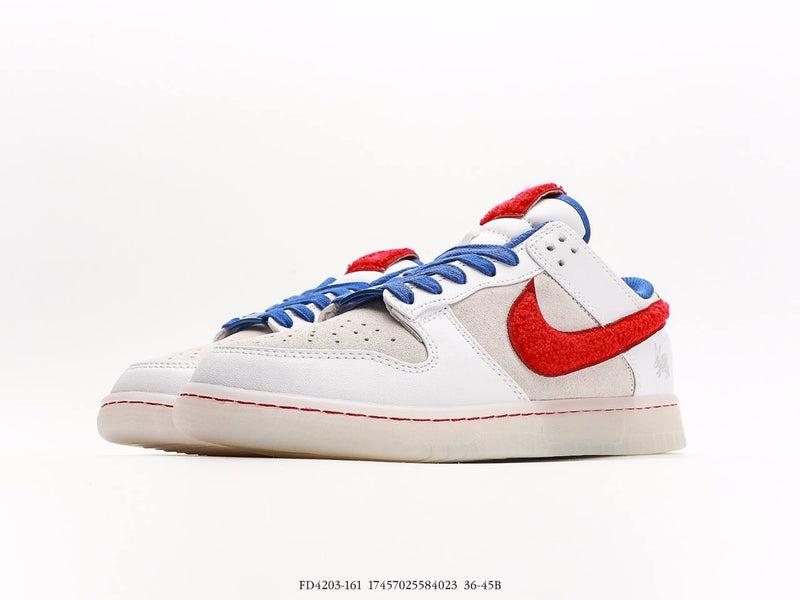حذاء Nike SB Dunk Low من عام الأرنب