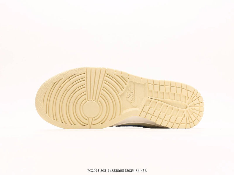 Nike SB dunk Low Undefeated