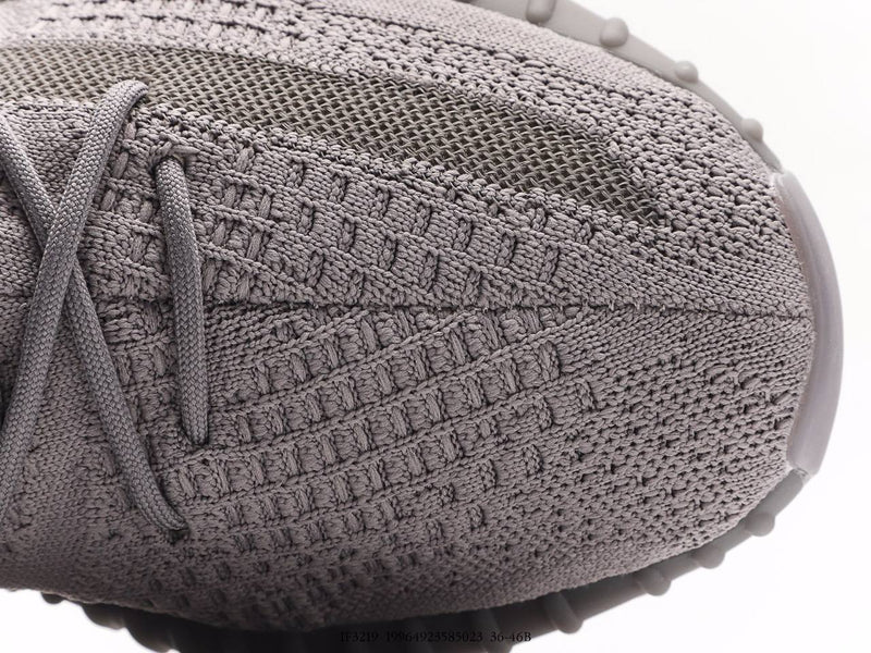 حذاء أديداس ييزي 350 بوست V2 سبيس آش K5