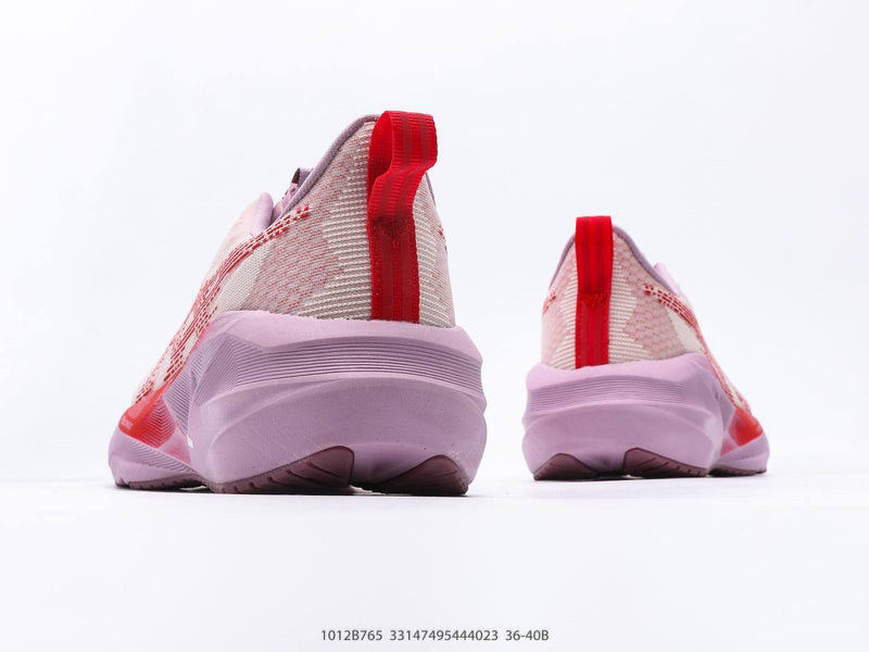 حذاء ASICS Novablast 5 White Coral Reef