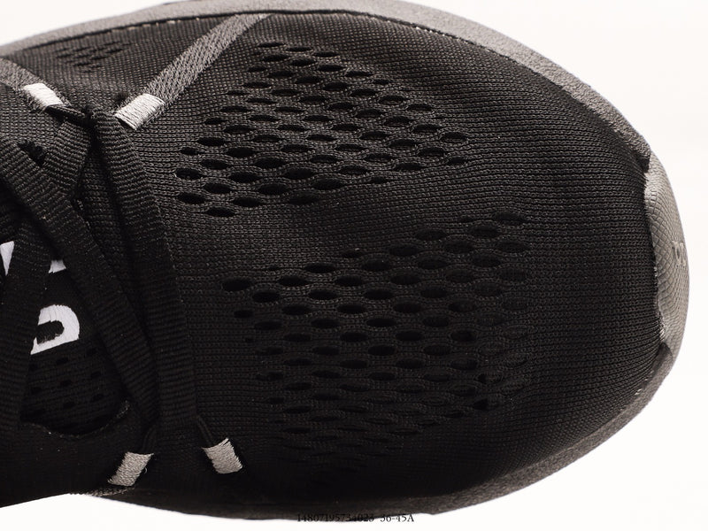 حول تشغيل Cloudsurfer Black