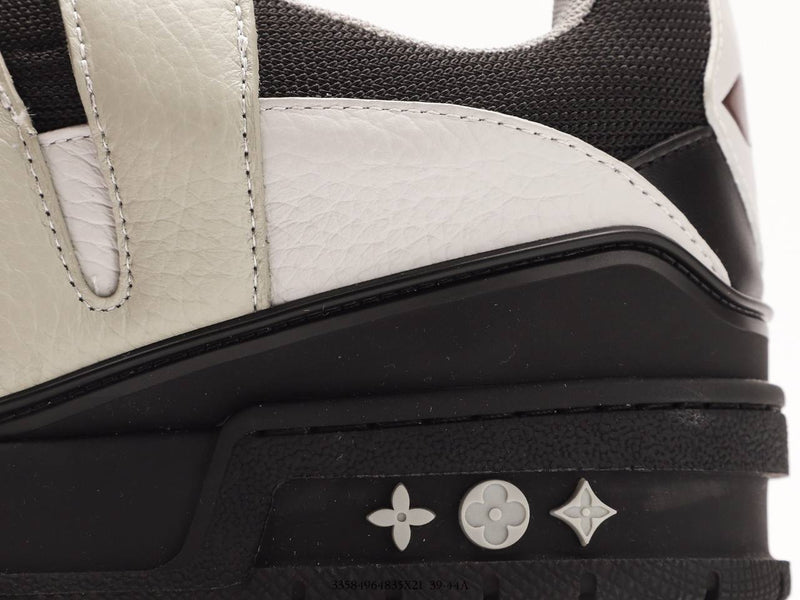 Louis Vuitton Skate Black White