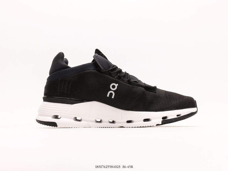 حول تشغيل Cloudnova Black White
