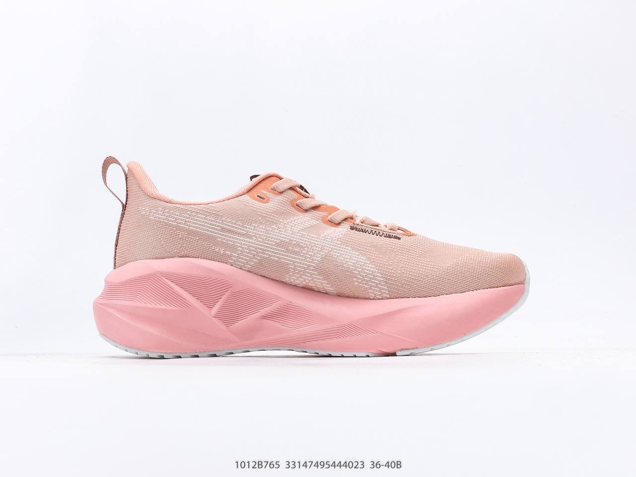 حذاء ASICS Novablast 5 "وردي"