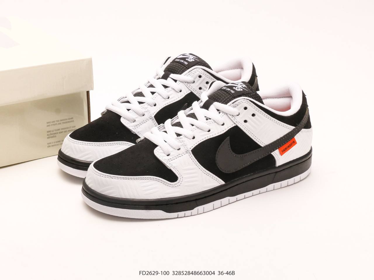 Nike SB Dunk Low TIGHTBOOTH