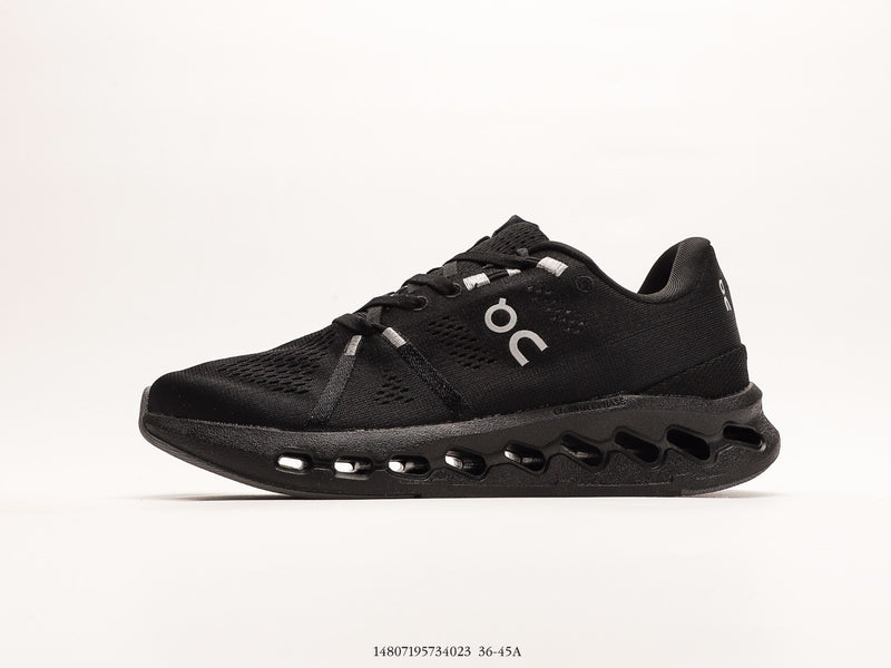 حول تشغيل Cloudsurfer Black