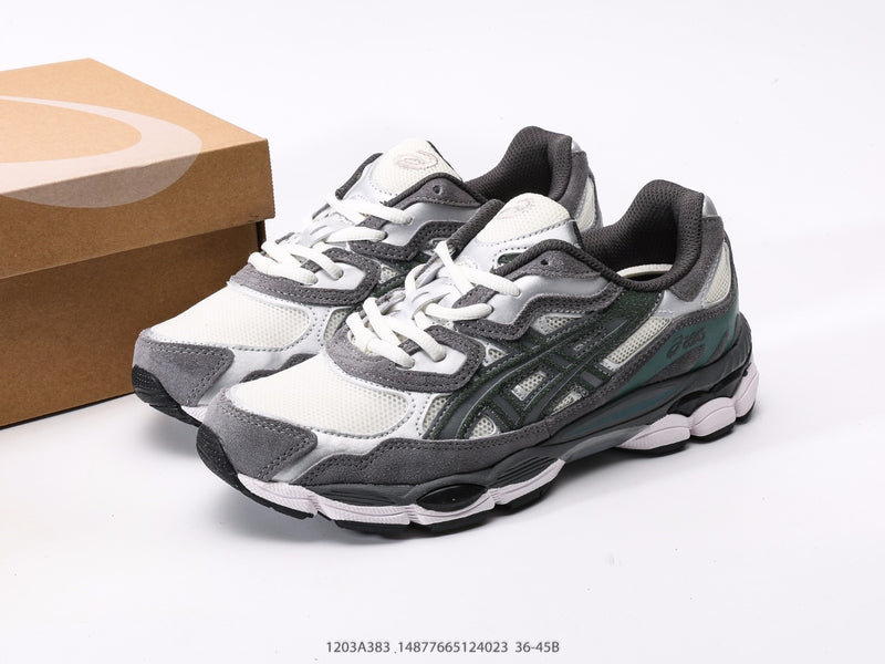 حذاء ASICS GEL-NYC "كريمي/رمادي فولاذي"