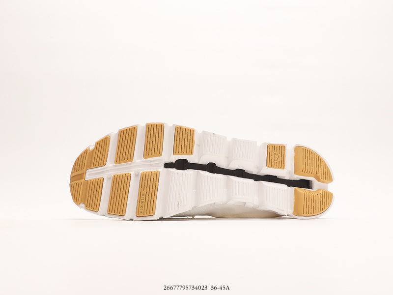 On Running Cloud 5 Off white