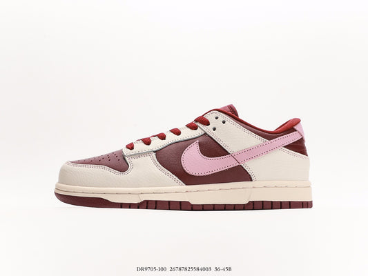 Nike SB Dunk Low "Valentine's Day"