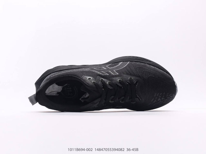حذاء ASICS Novablast 4