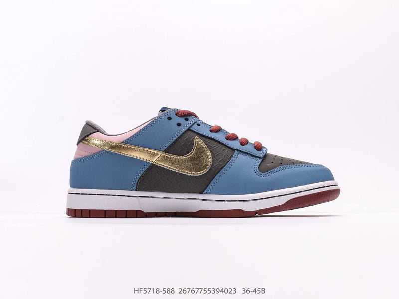 حذاء Nike Dunk Low Black Myth