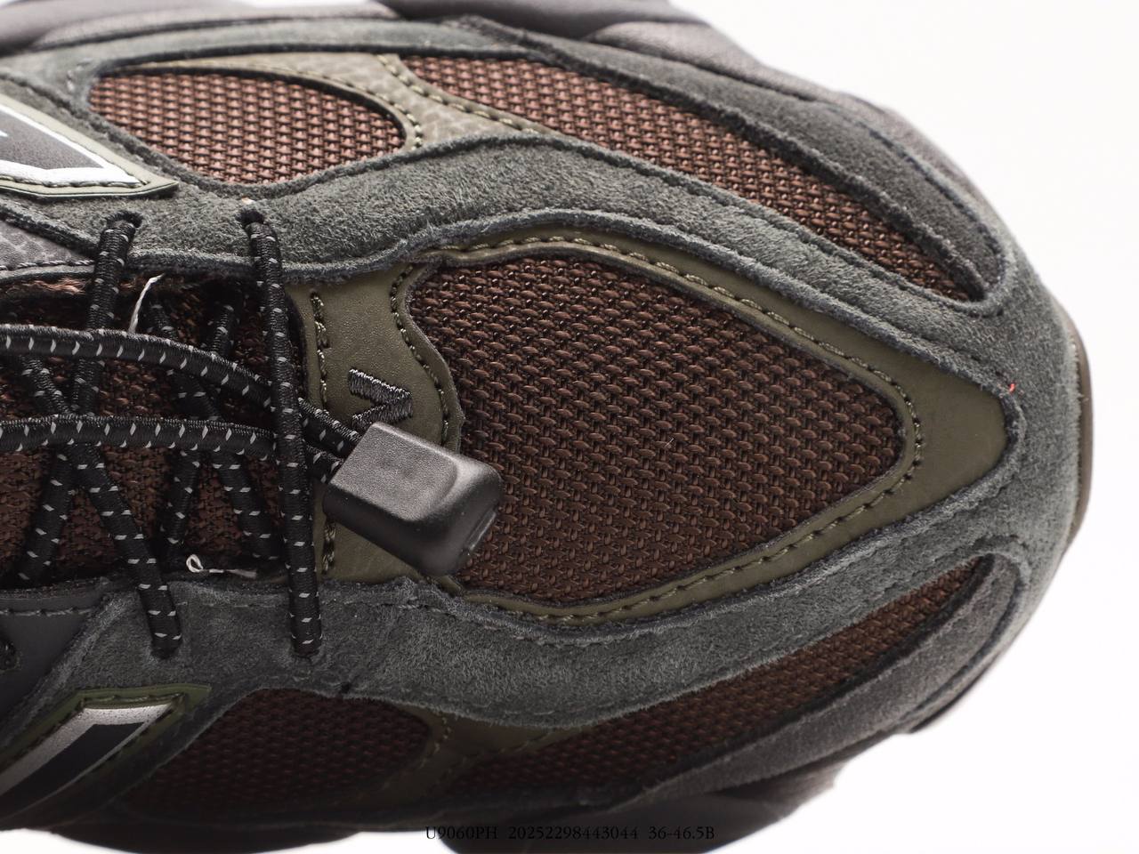 حذاء New Balance 9060 Blacktop Dark Moss