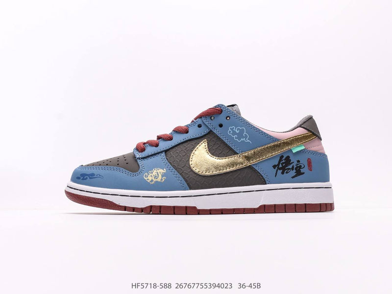حذاء Nike Dunk Low Black Myth