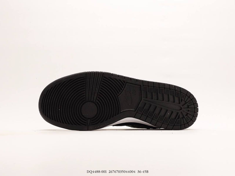 حذاء Nike SB Dunk Low Pro QS