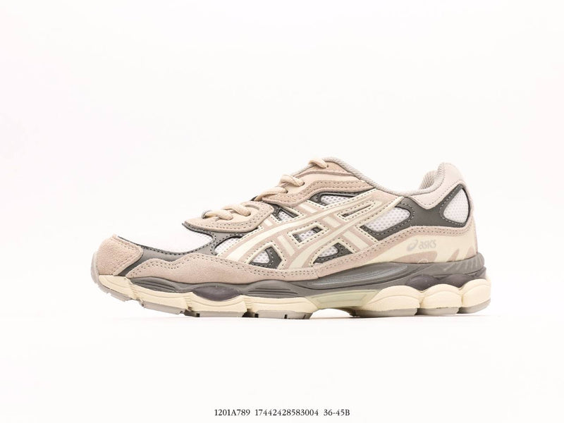 حذاء ASICS GEL-NYC باللون الرمادي الكريمي