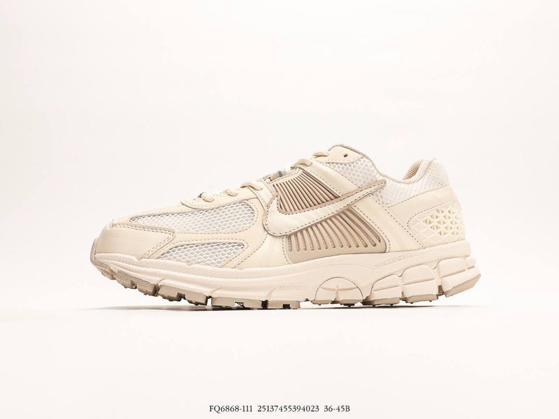 NIKE ZOOM Vomero 5   Sail Light Orewood Brown