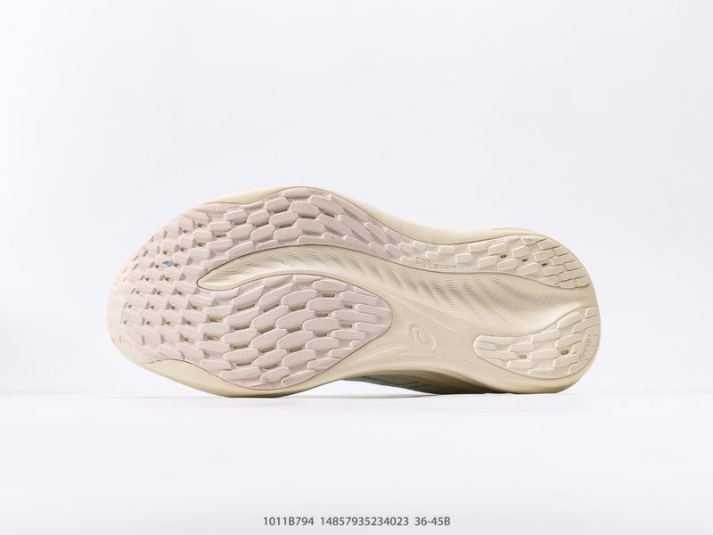 ASICS Gel-Nimbus 26 off white