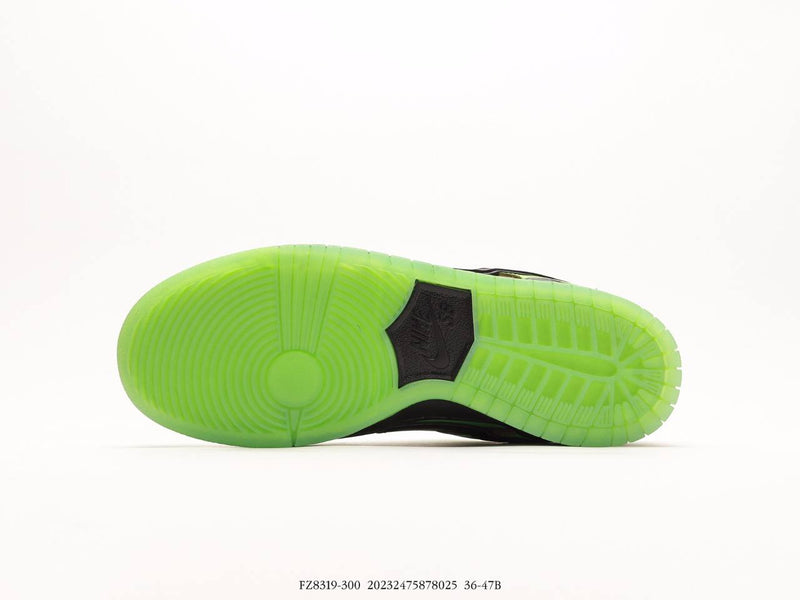 حذاء Nike SB Dunk Low من مجموعة فتيات القوة Buttercup