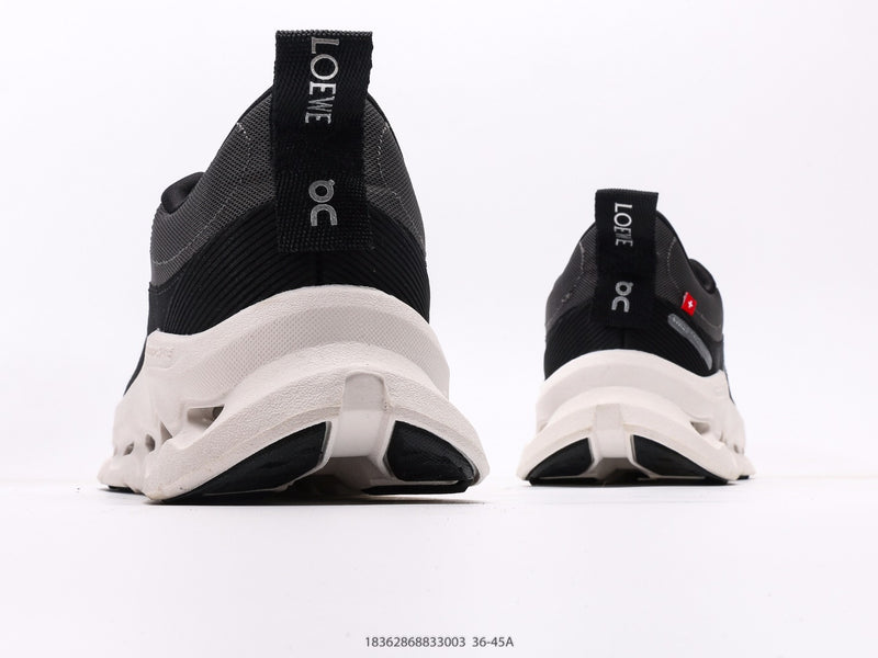 حذاء Loewe X Cloudtilt 2 أسود وأبيض