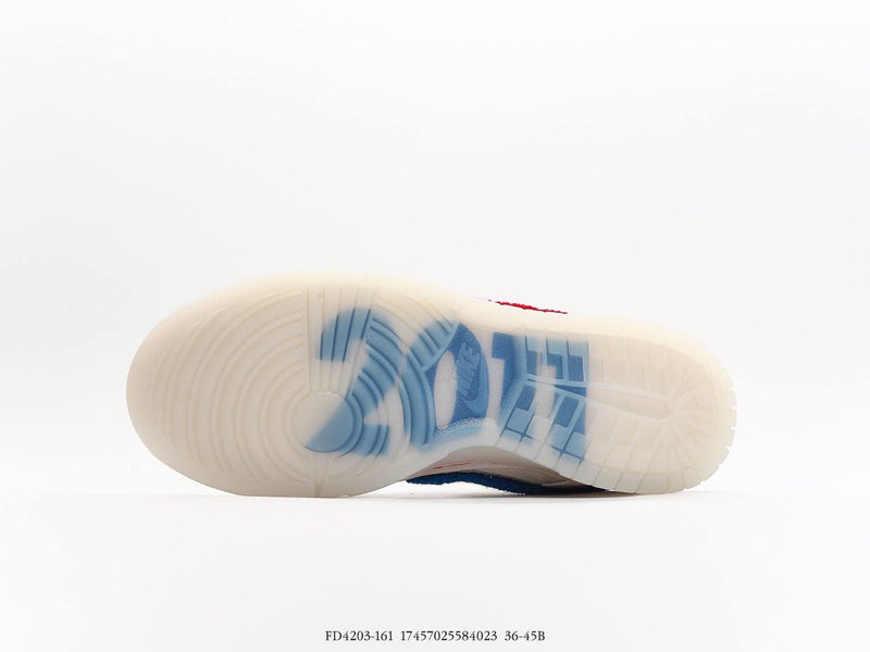 حذاء Nike SB Dunk Low من عام الأرنب