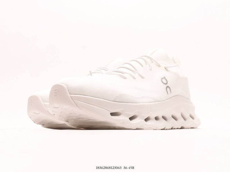 حول تشغيل Cloudtilt LOEWE All White