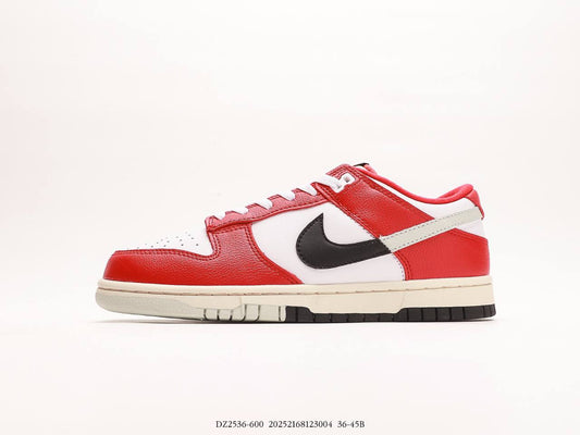 Nike Dunk Low Chicago Spilt