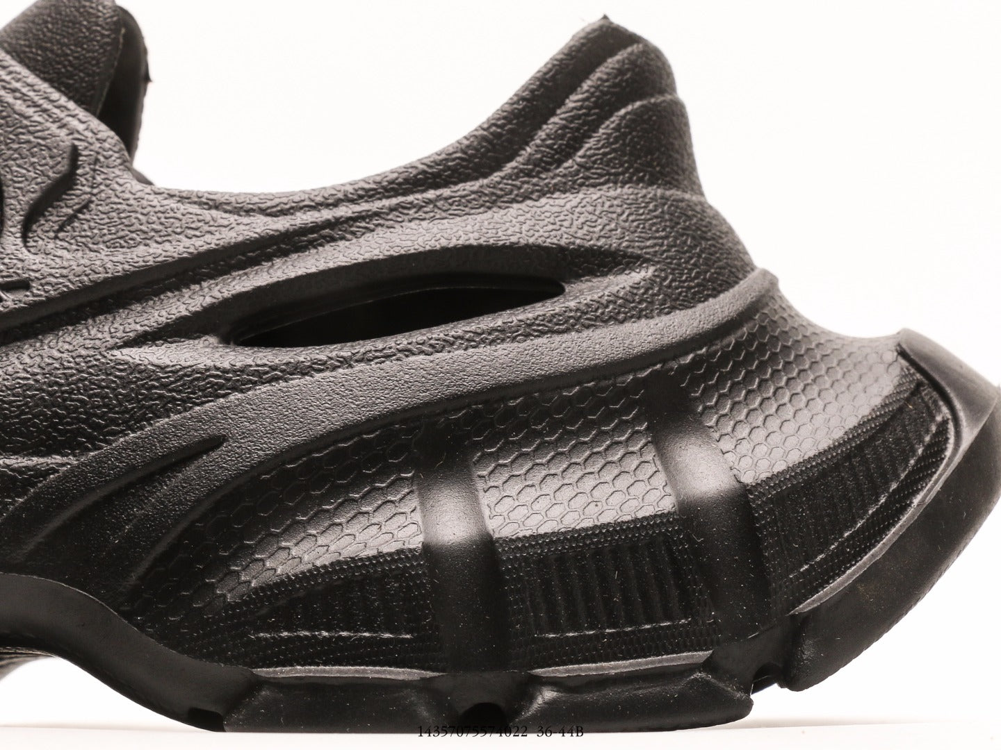 حذاء Balenciaga HD برباط أسود