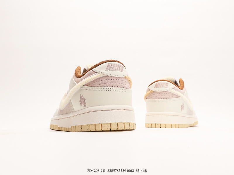 حذاء Nike SB Dunk Low "عام الأرنب" "الحجر الأحفوري"