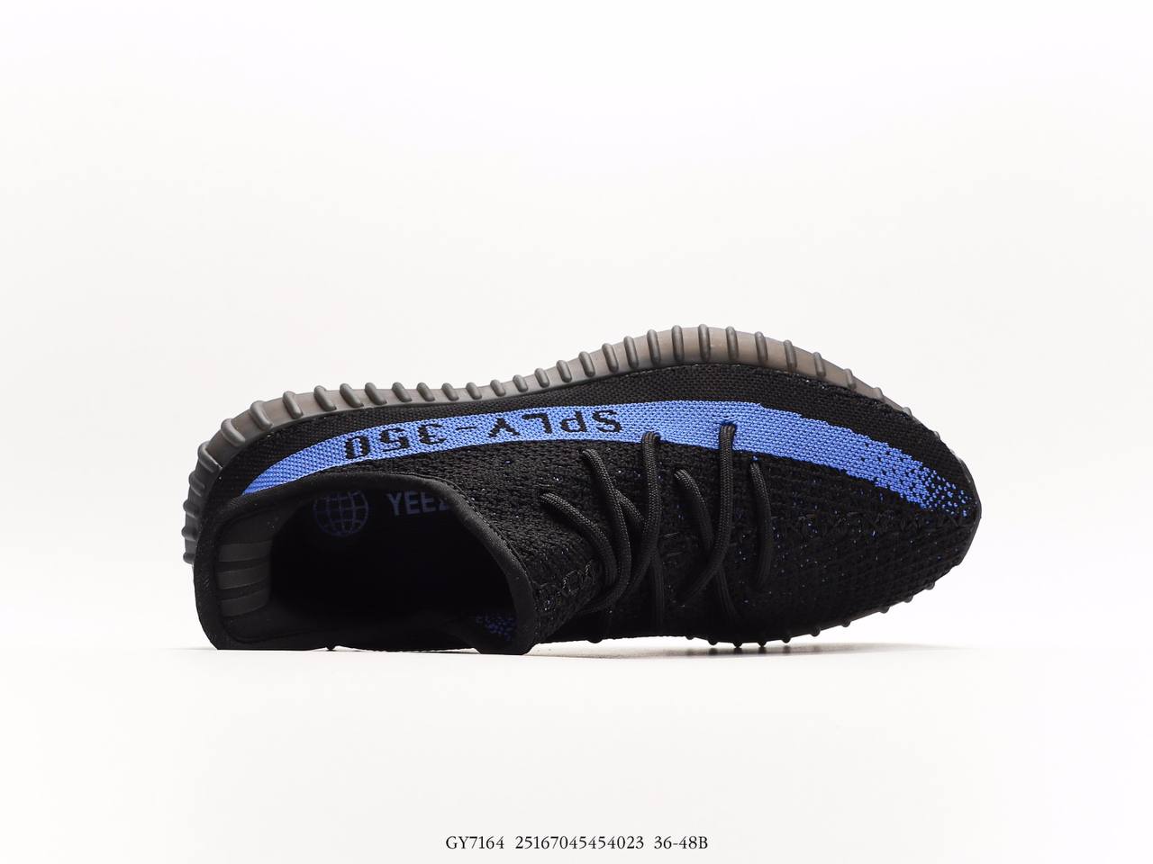 Adidas Yeezy Boost 350 V2Dazzling Blue "Black Blue"