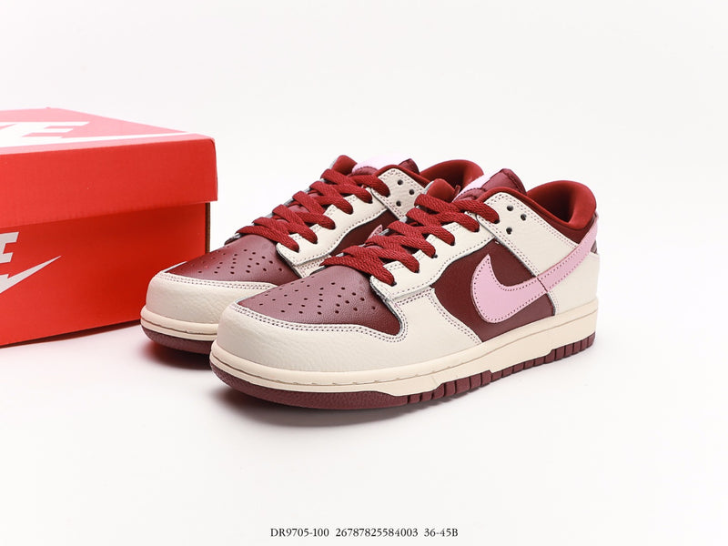 Nike SB Dunk Low "Valentine's Day"