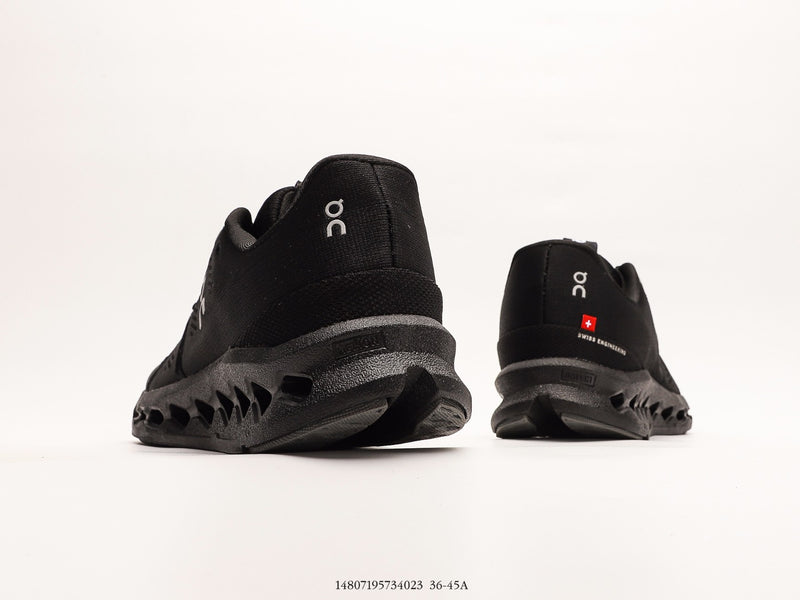 حول تشغيل Cloudsurfer Black