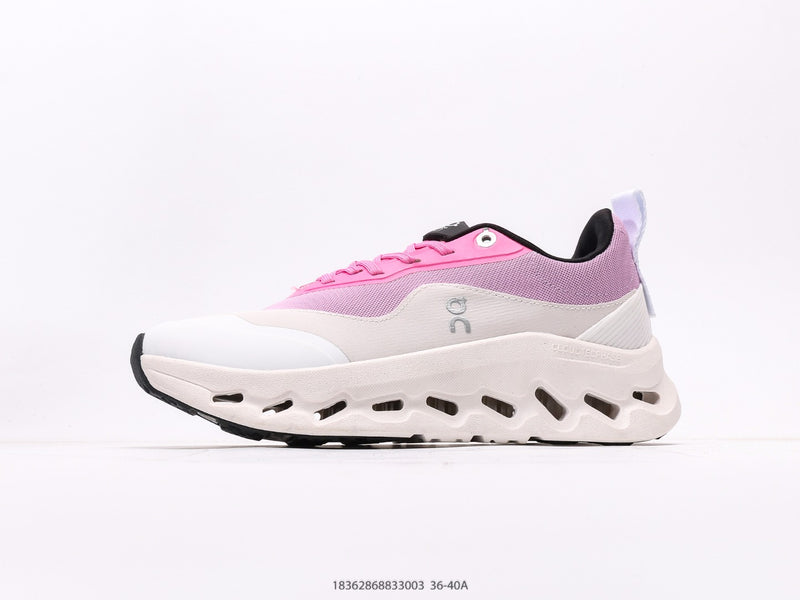 Loewe X Cloudtilt 2 وردي أبيض