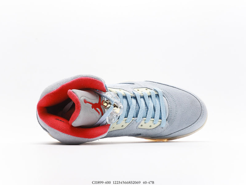 حذاء Jordan 5 Retro Trophy Room باللون الأزرق الجليدي