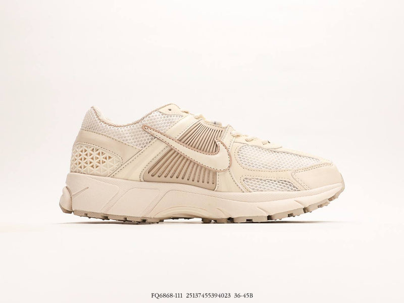 NIKE ZOOM Vomero 5   Sail Light Orewood Brown