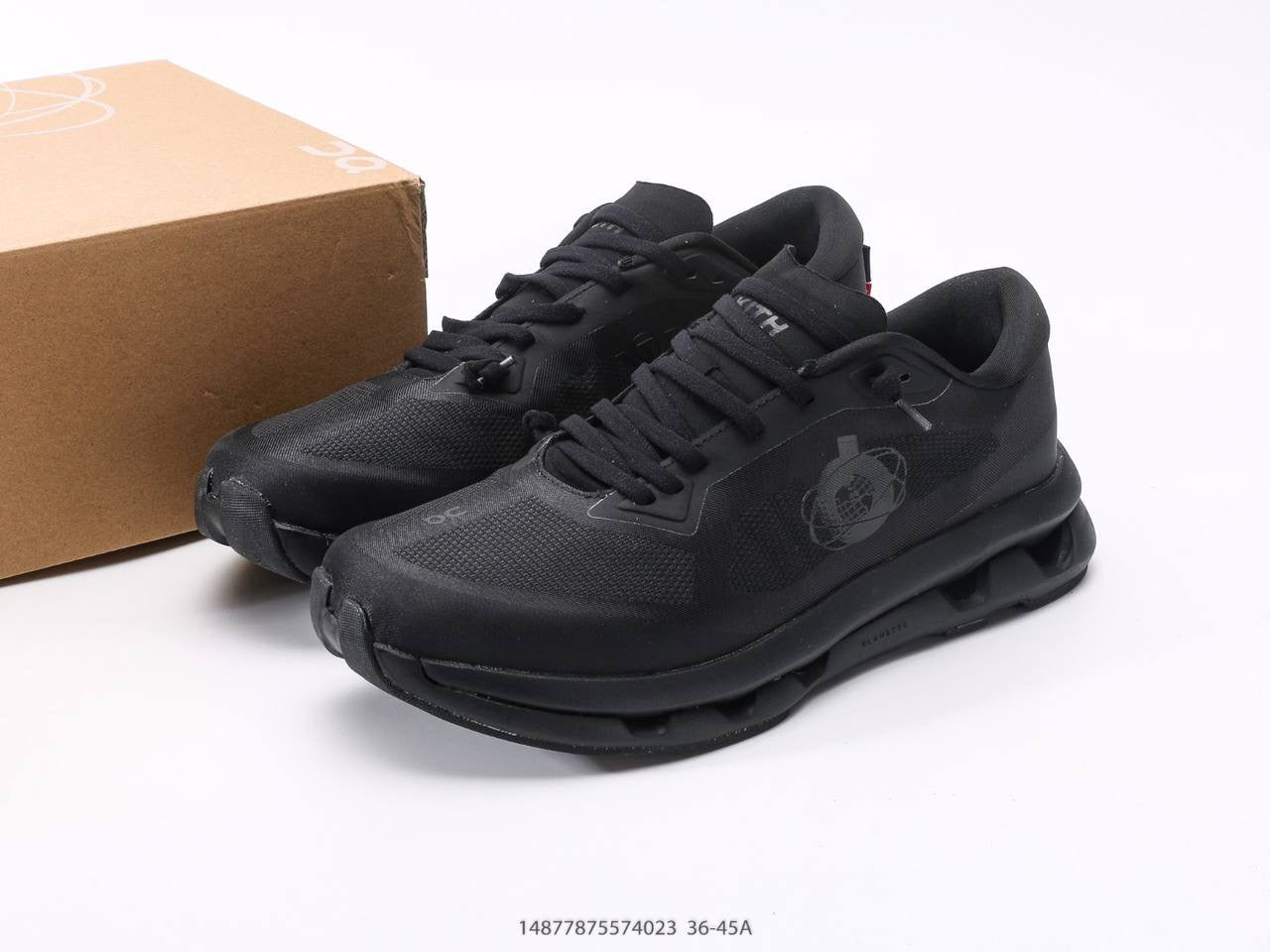 على Kith X cloudzone Kith Black