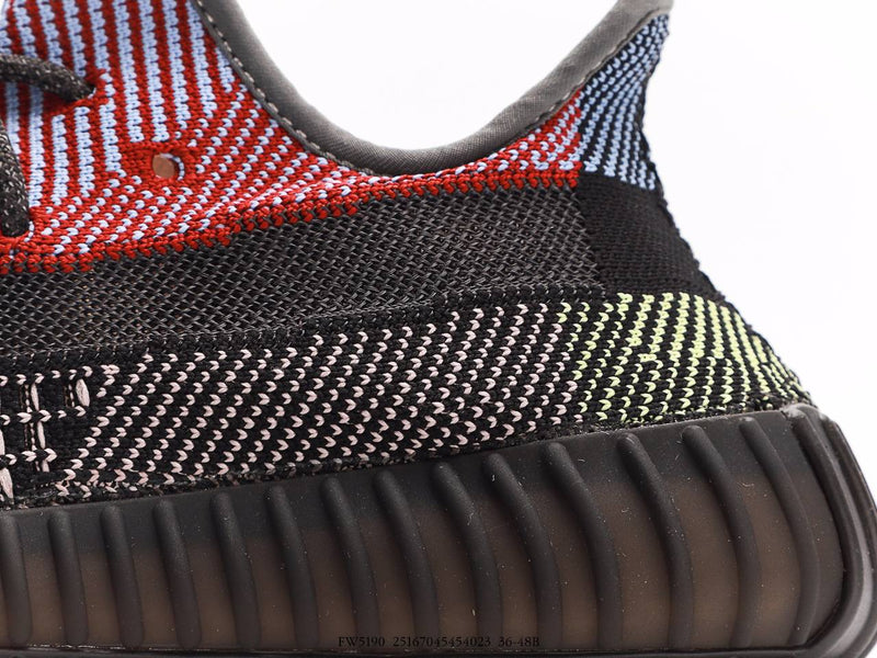 حذاء أديداس ييزي بوست 350 V2 "يشيل"