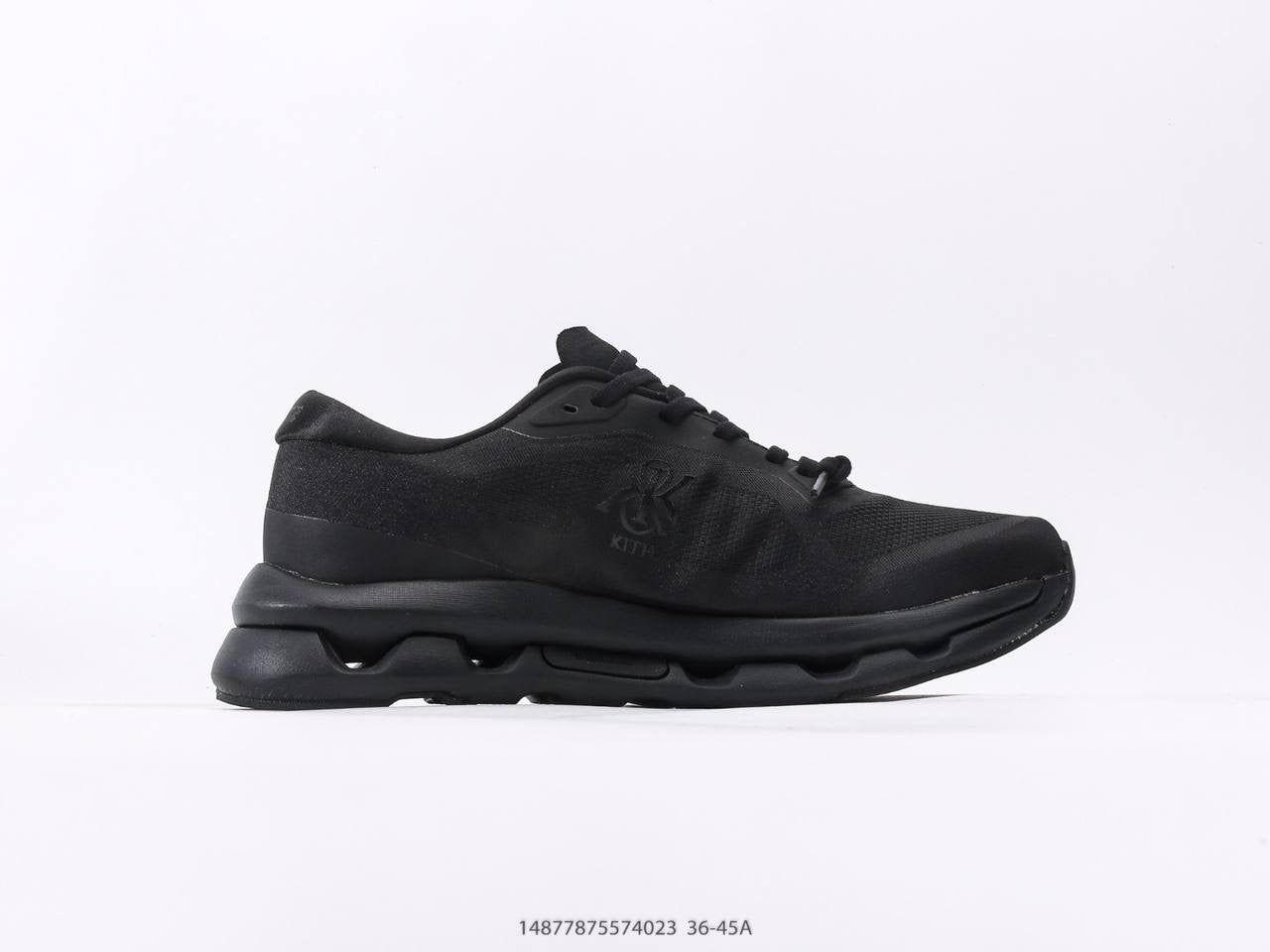 على Kith X cloudzone Kith Black