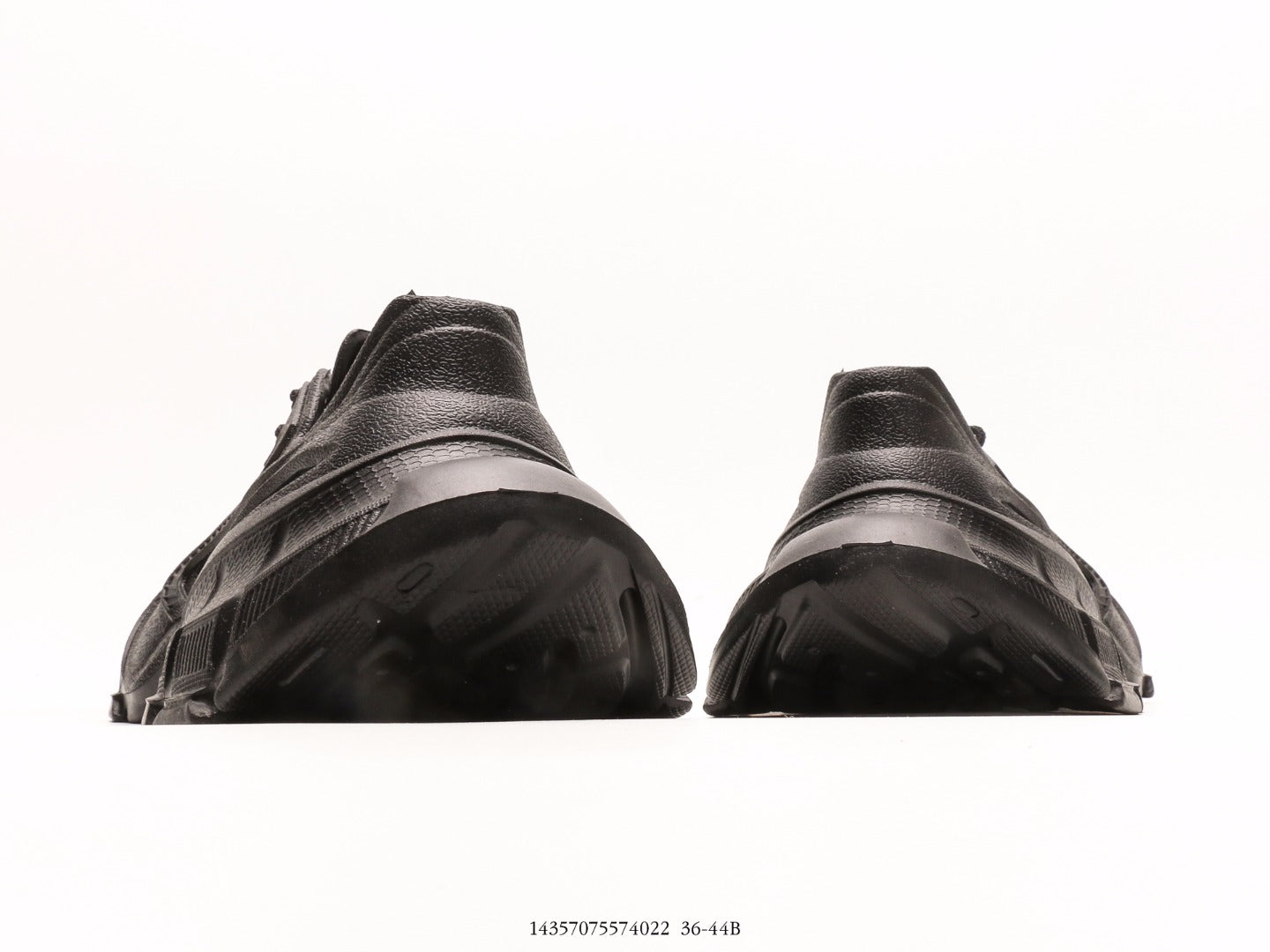 حذاء Balenciaga HD برباط أسود