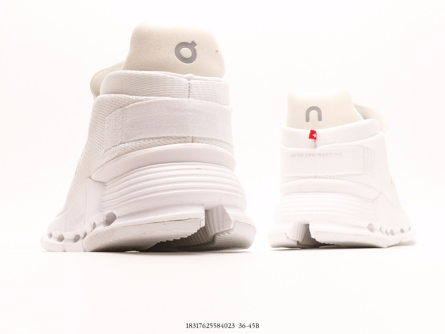 حول تشغيل Cloudnova White
