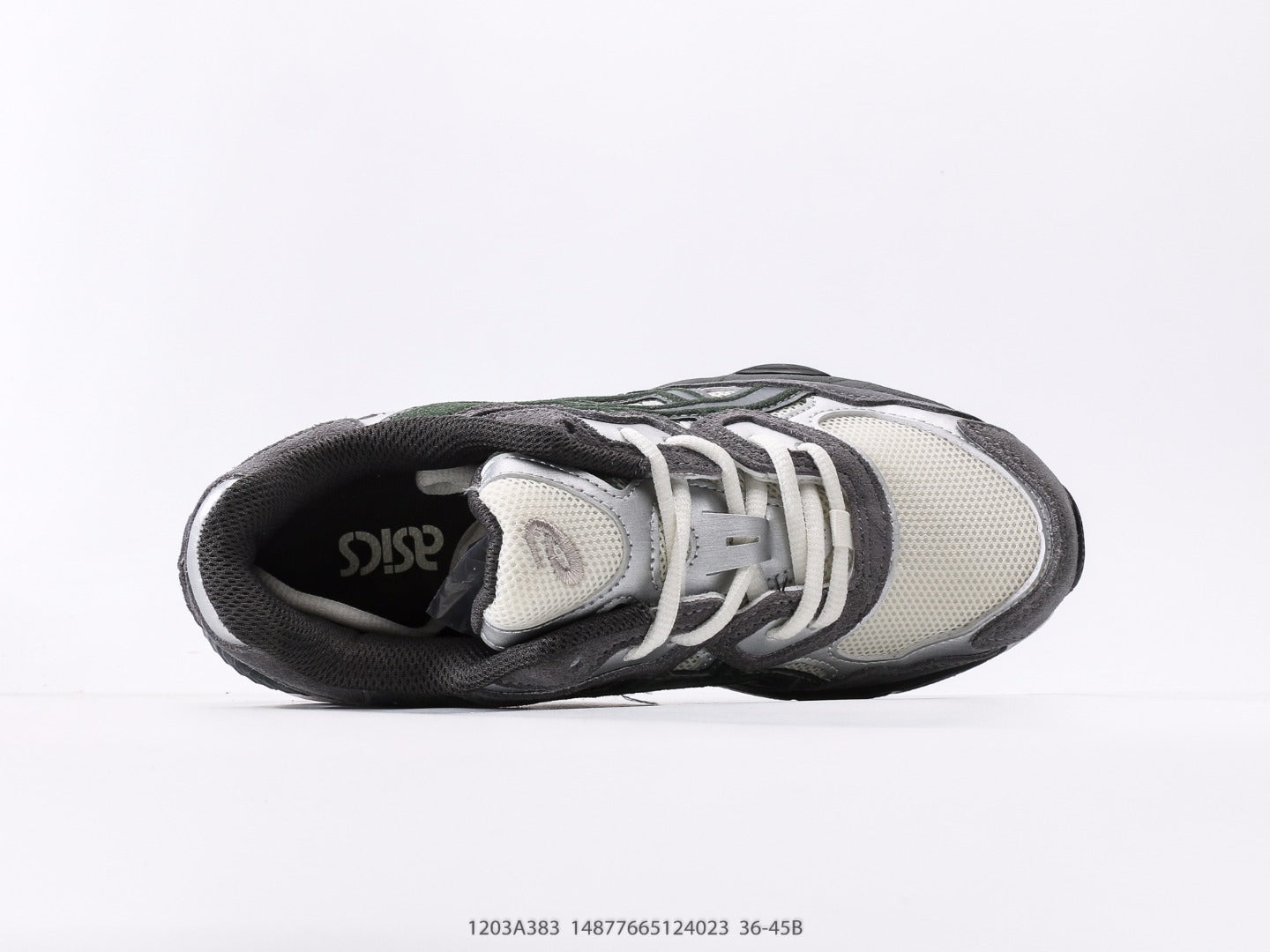 حذاء ASICS GEL-NYC "كريمي/رمادي فولاذي"