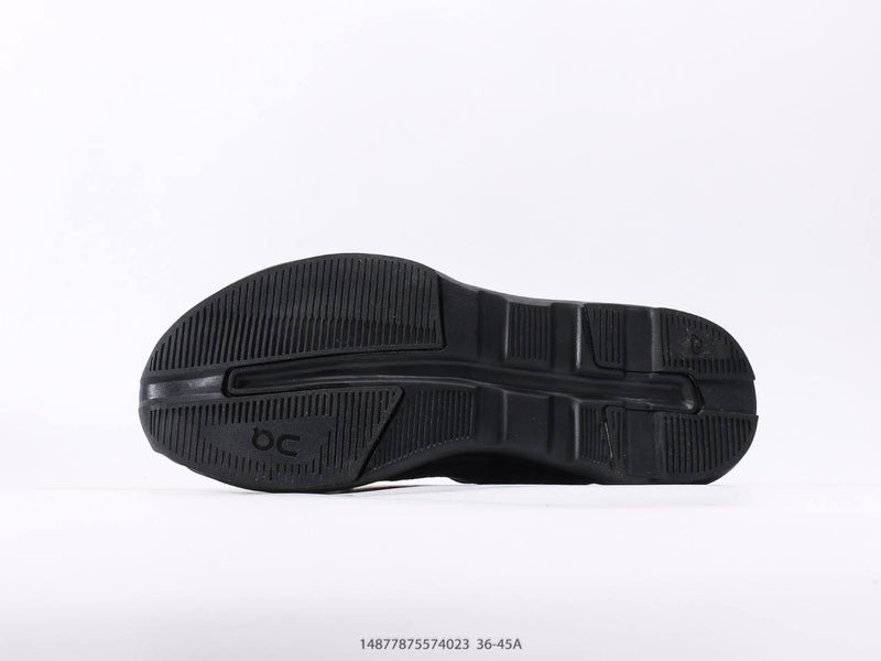 على Kith X cloudzone Kith Black