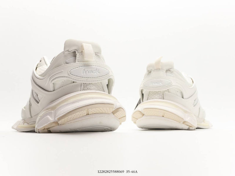 حذاء Balenciaga Track باللون الأبيض