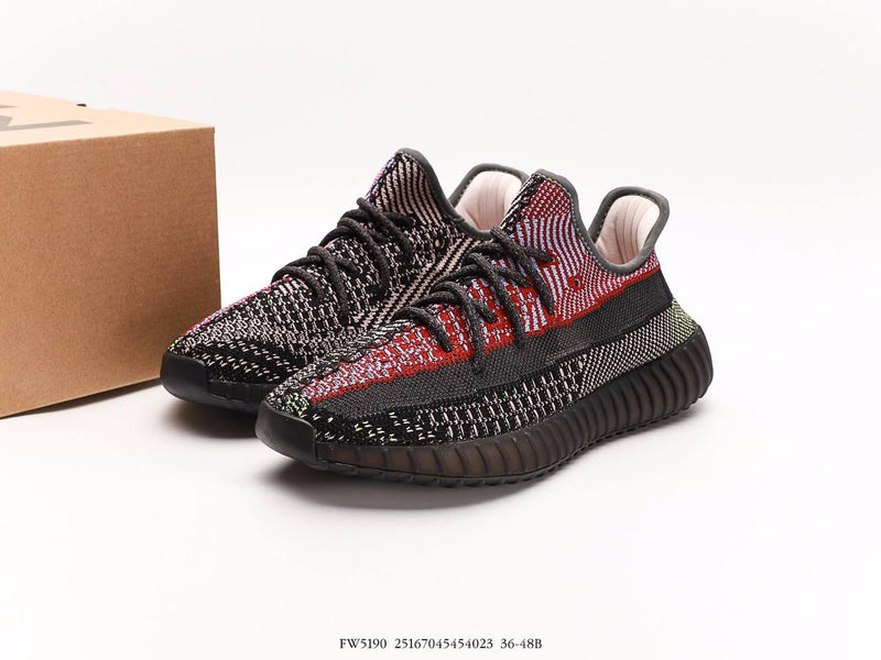 حذاء أديداس ييزي بوست 350 V2 "يشيل"