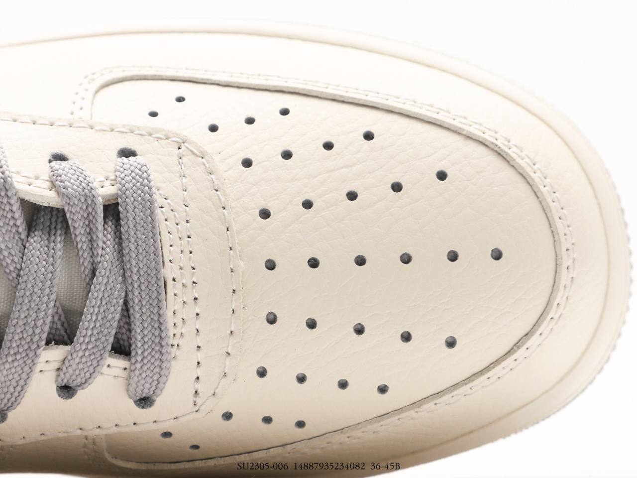 حذاء AIR FORCE 1 LOW SUPREME من ذا نورث فيس