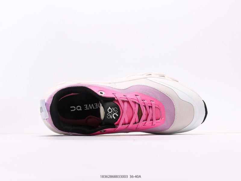 Loewe X Cloudtilt 2 وردي أبيض