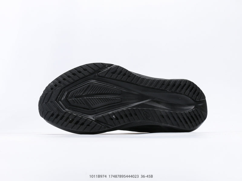 حذاء ASICS نوفابلاست 5 أسود ورمادي